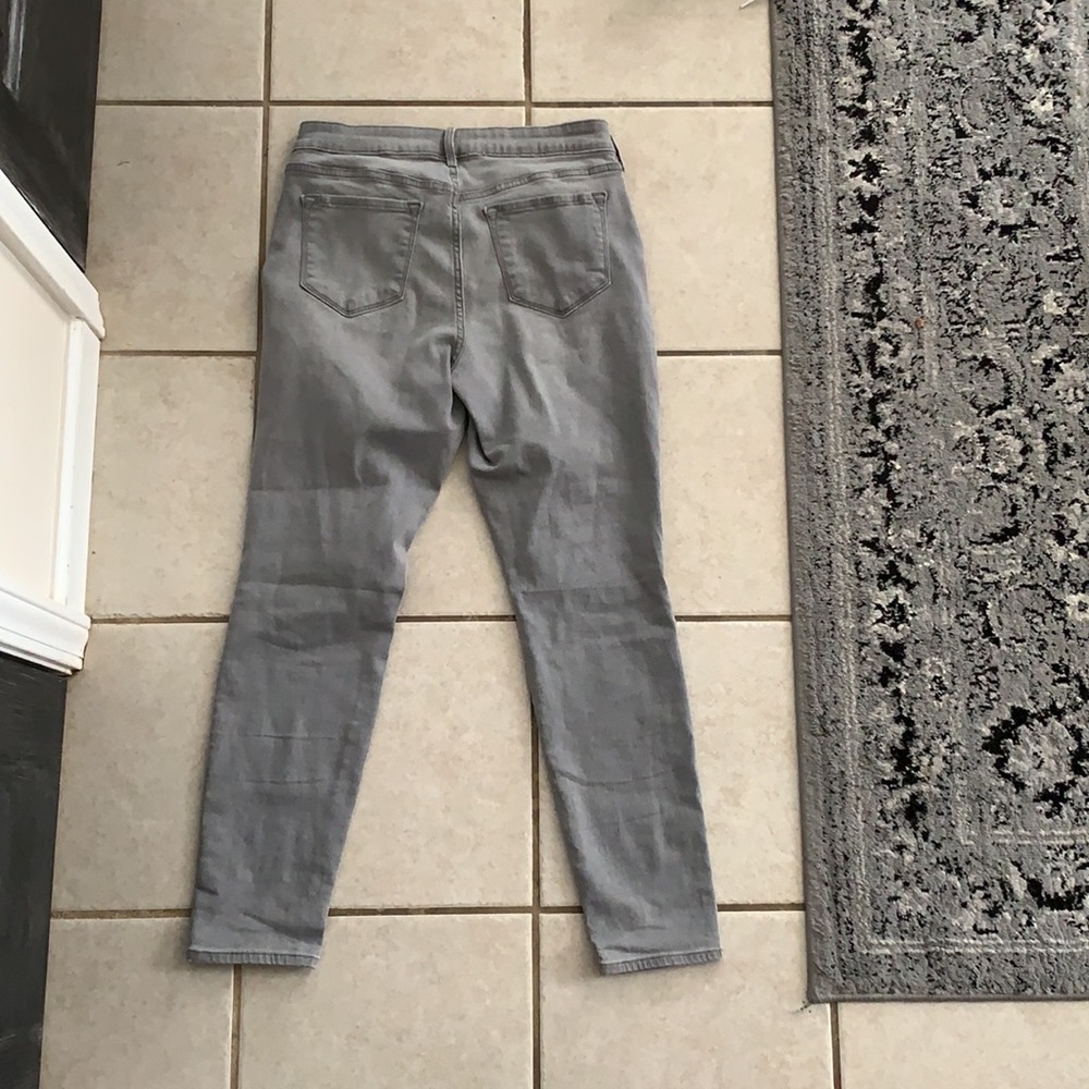 Women’s jeans - Picture 2 of 4